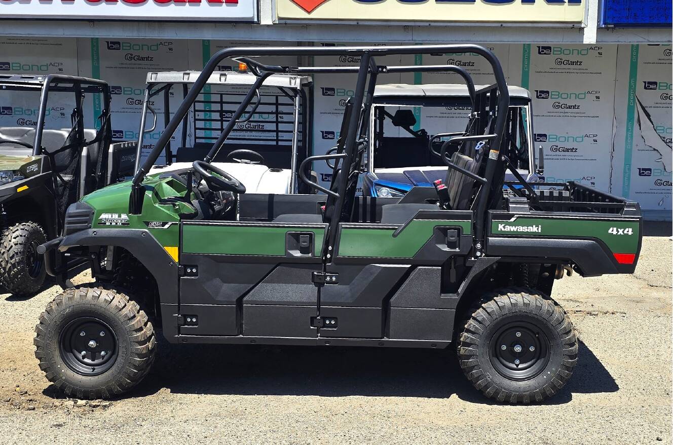 A photo of this 2026 Kawasaki MULE PRO-FXT™ 820 EPS