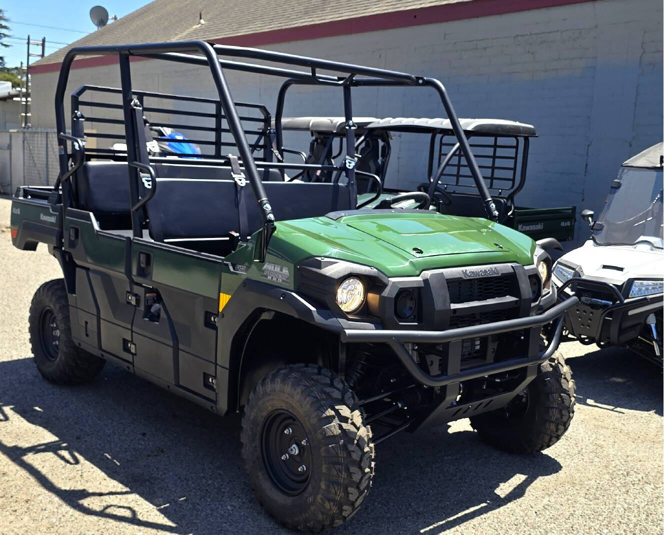 A photo of this 2026 Kawasaki MULE PRO-FXT™ 820 EPS