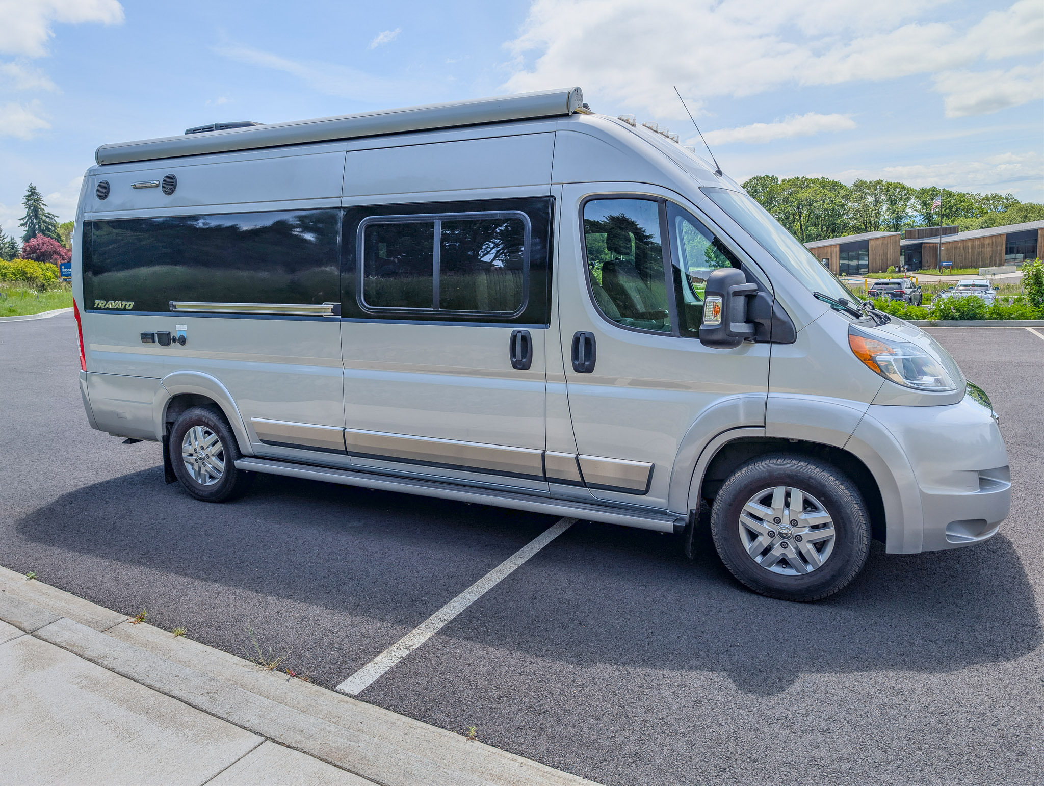2017 Winnebago TRAVATO 59G in ridgefield WA