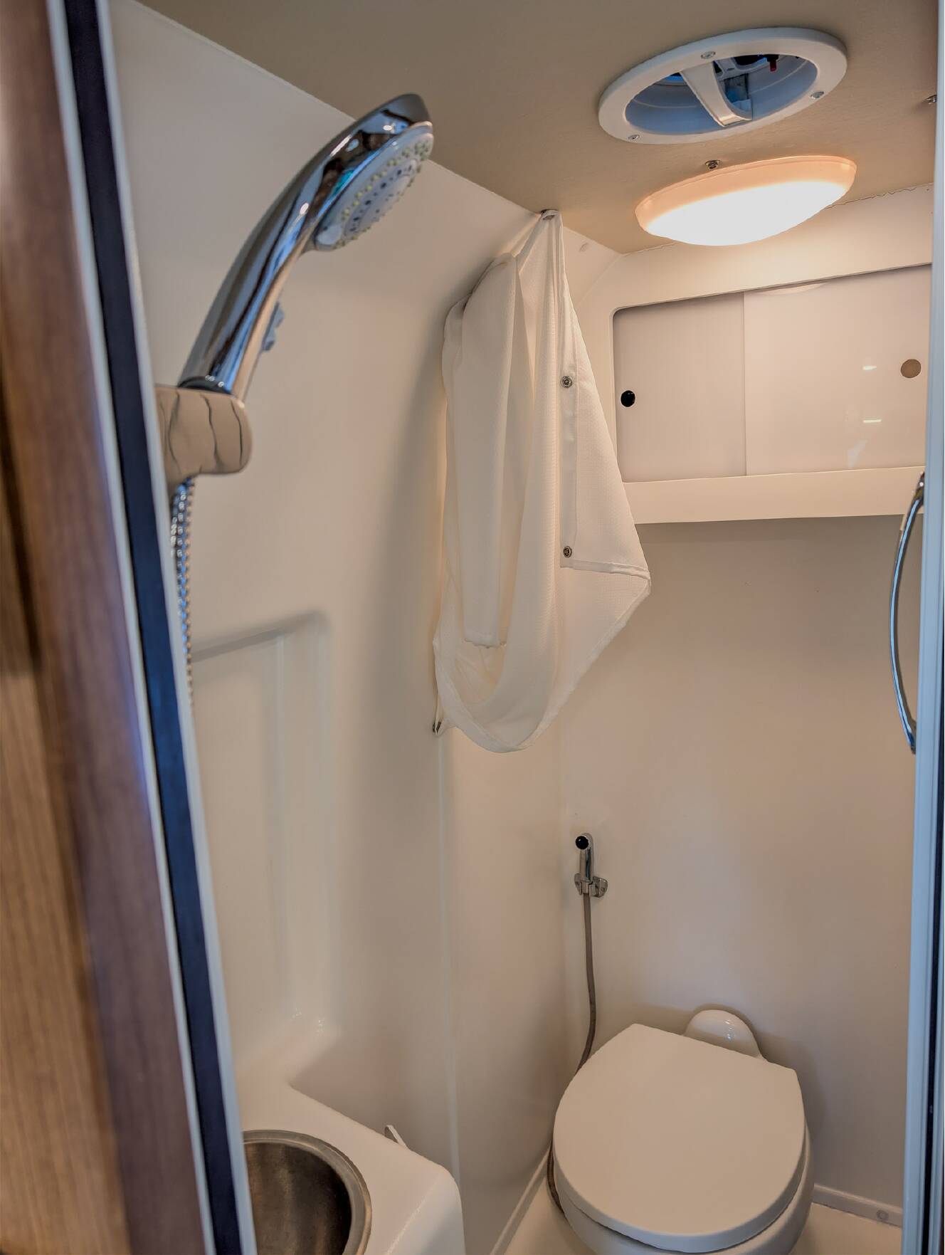 A photo of this 2017 Winnebago TRAVATO 59G