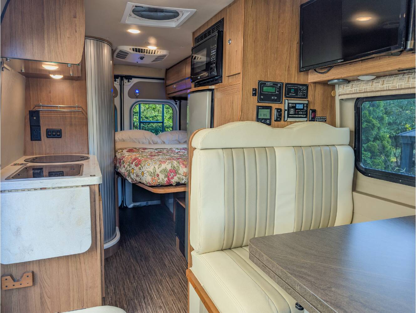 A photo of this 2017 Winnebago TRAVATO 59G