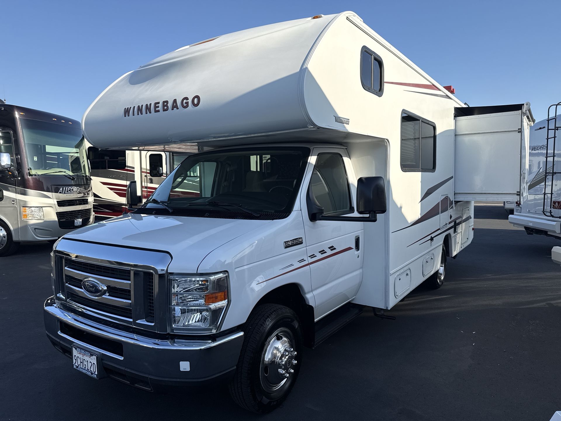 2019 Winnebago OUTLOOK 22C in fountain valley CA