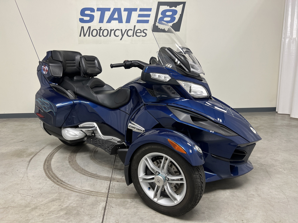 2011 Can-Am Spyder RT in Peninsula, OH