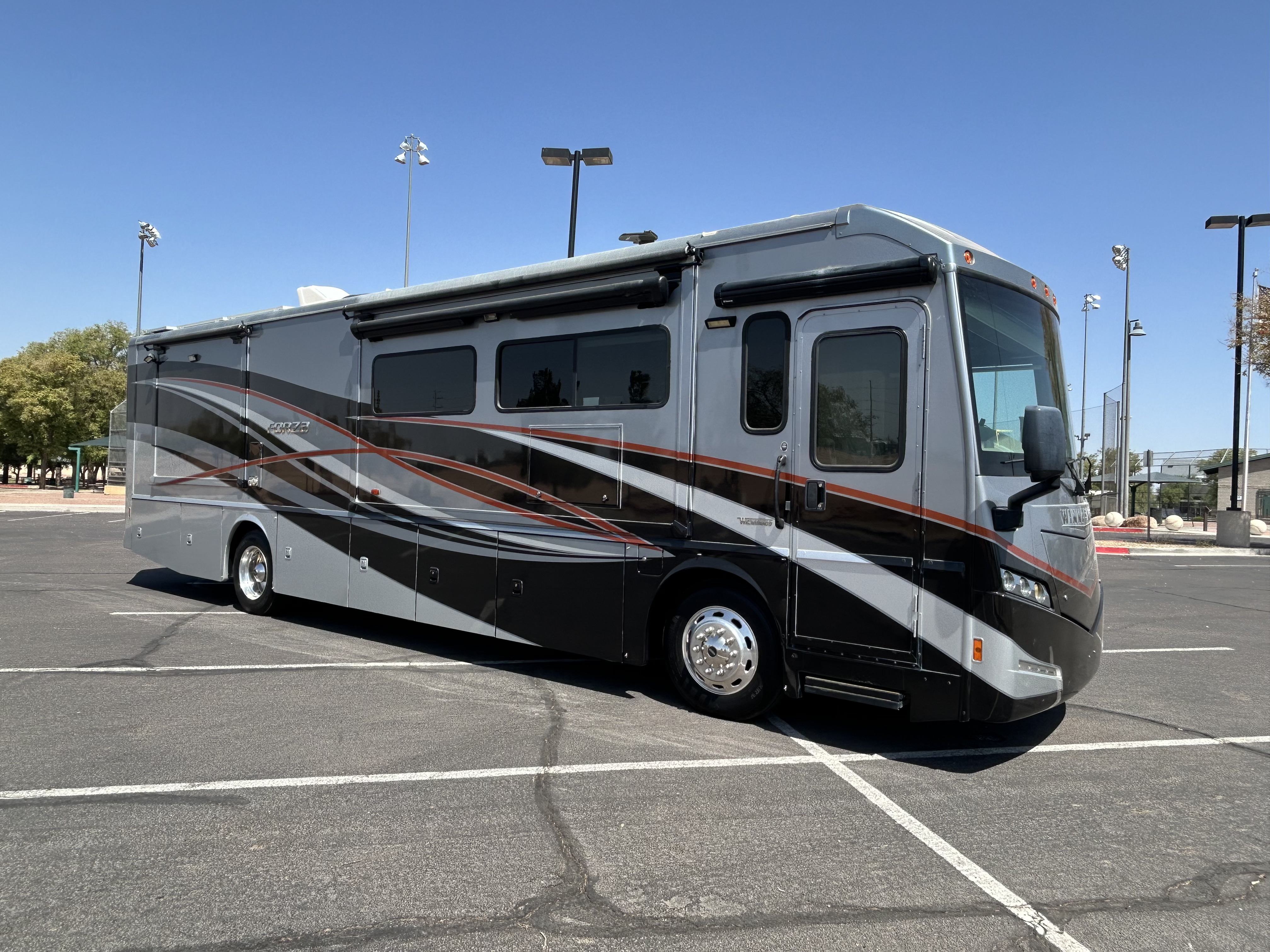 2017 Winnebago Forza 36G in chandler AZ