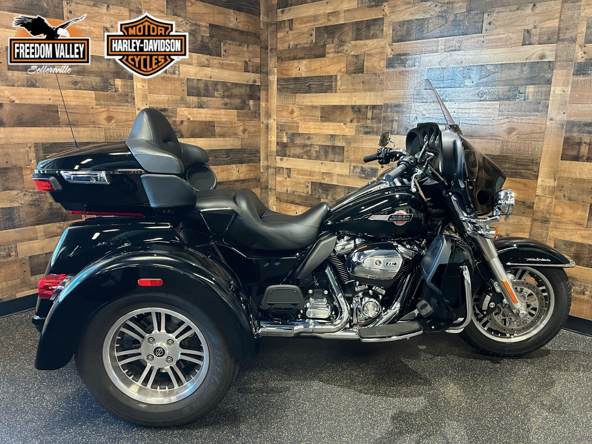 2024 Harley-Davidson Tri Glide Ultra ULTRA CLASSIC in Sellersville, PA