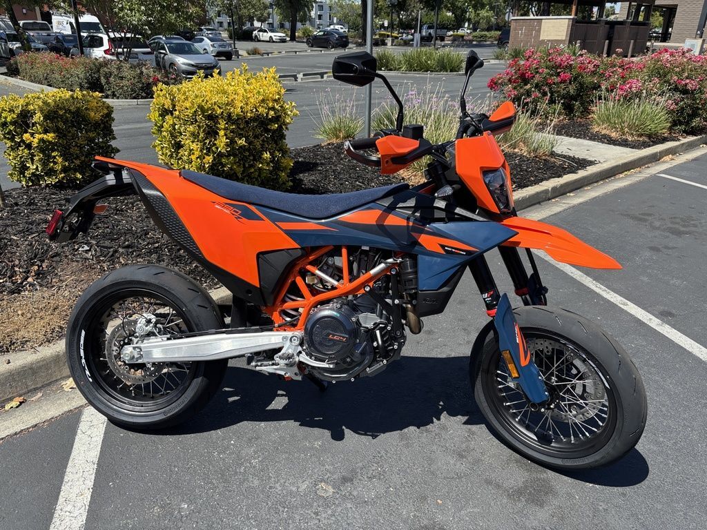 2026 KTM 690 SMC R ENDURO R in Concord, CA