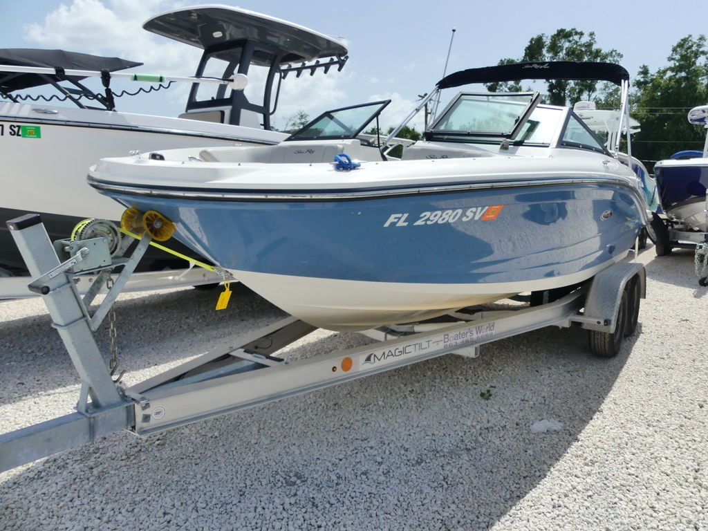 2021 Sea Ray SPX 190 Outboard in bradenton FL