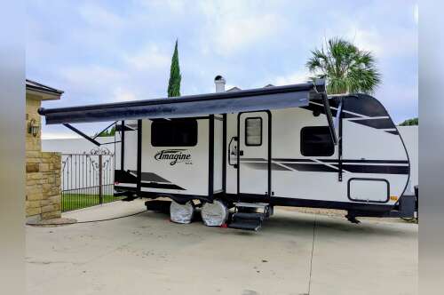2021 Grand Design Imagine XLS 22RBE Base in marble falls TX
