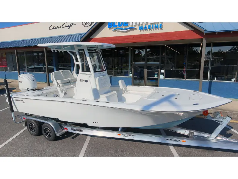 2027 Tidewater 2500 Carolina Bay