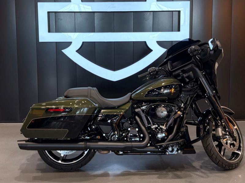 2026 Harley-Davidson STREET GLIDE in Appleton, WI
