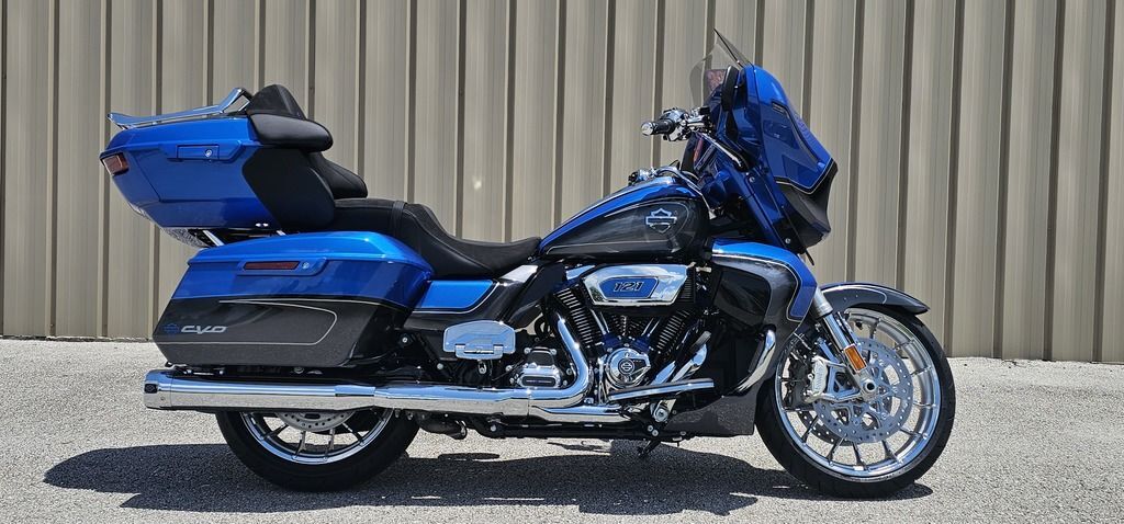 2026 Harley-Davidson® FLHXLSE - CVO Street Glide® Limited CVO LIMITED in Springfield, MO
