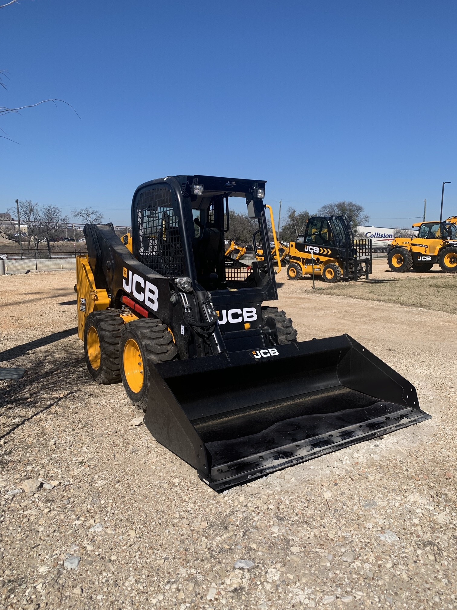 2026 JCB 215 in Austin, TX
