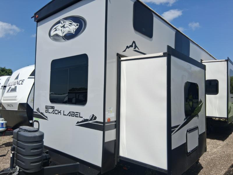 2024 Forest River Cherokee Timberwolf 39ALBL Black Label in lake mills WI