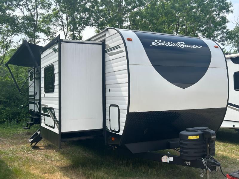 2024 Heartland Eddie Bauer Signature 34BHS in baraboo WI
