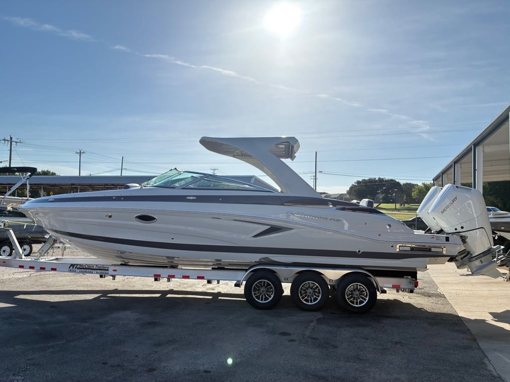 2027 Crownline 318 XSS 330 in graford TX