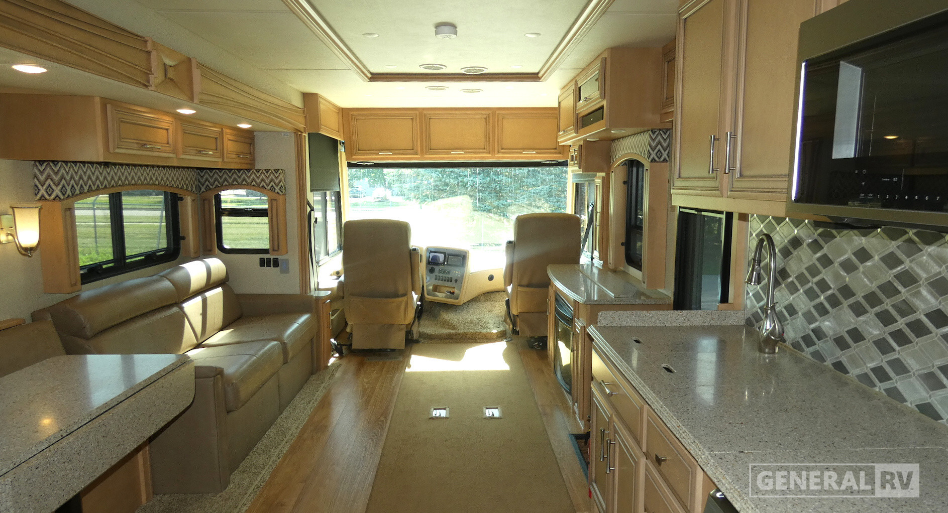 2019 Newmar CANYON STAR 3911 in wayland MI