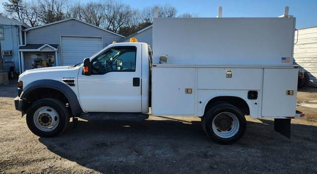 2010 Ford F-450 in Elkton, MD