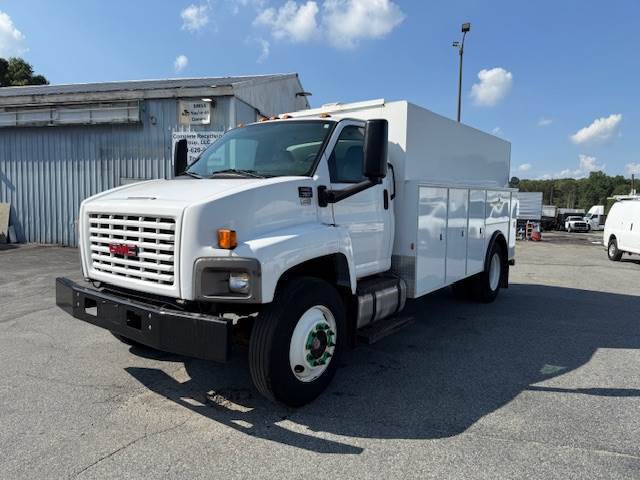 2009 GMC C7 in Elkton, MD
