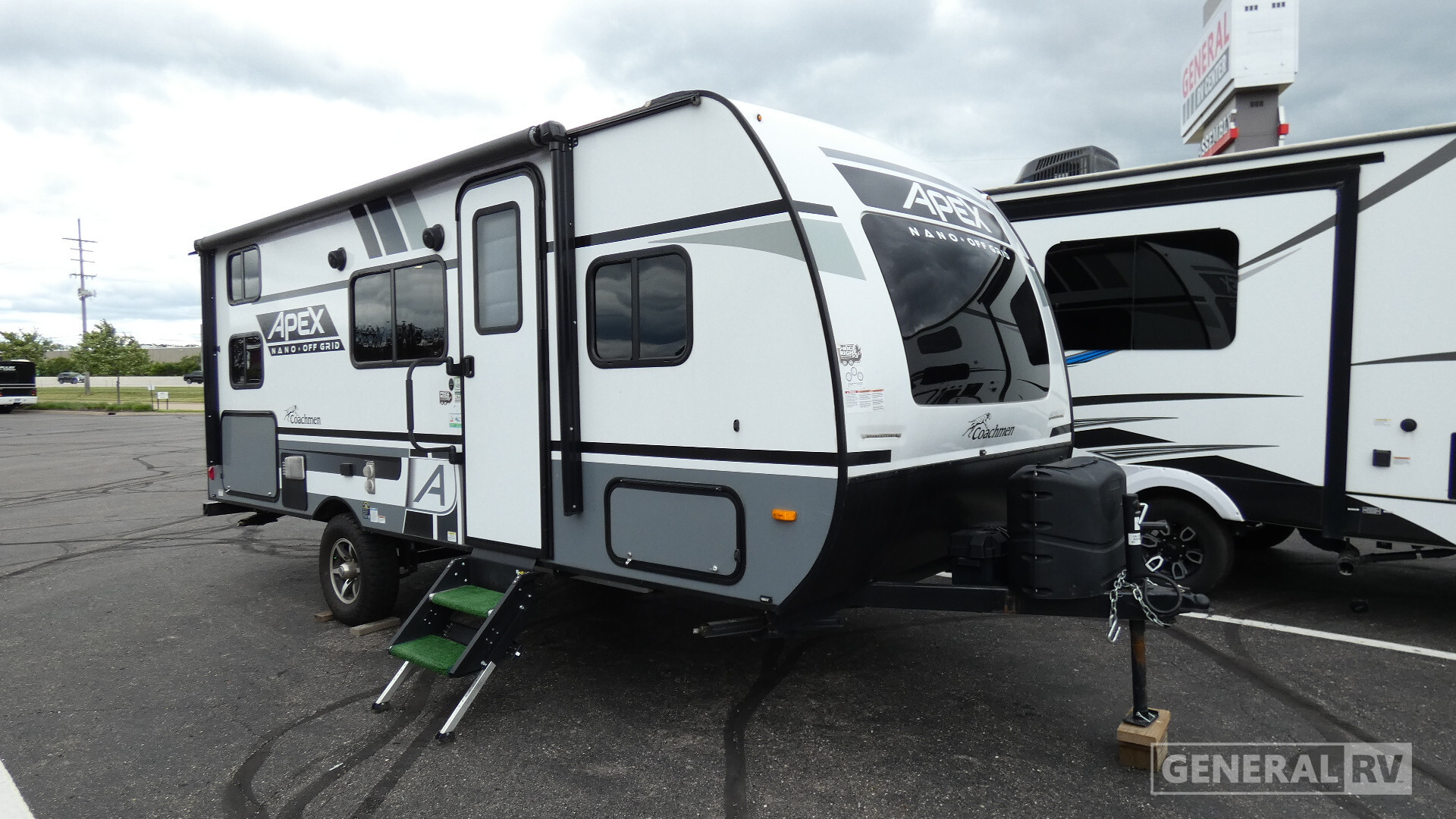 2022 Coachmen APEX NANO 194BHS in clarkston MI
