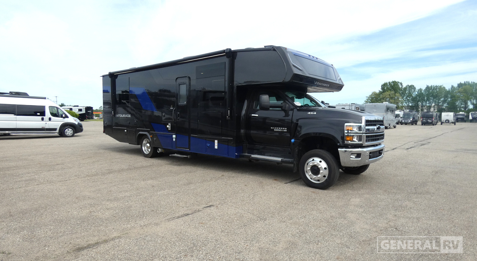 2026 Coachmen ENTOURAGE 320LV Super C RV