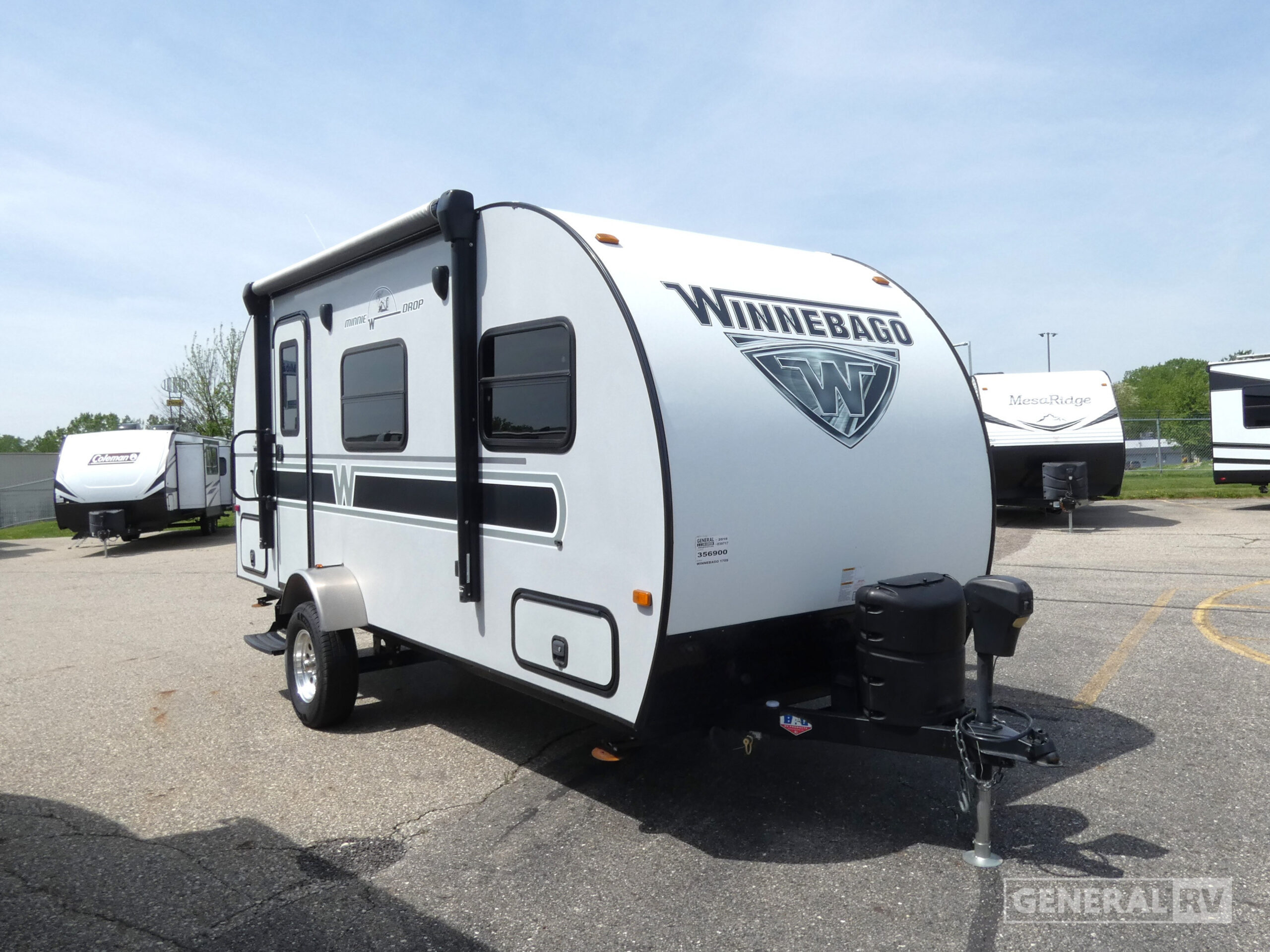 2018 Winnebago MINNIE DROP 170S in mt clemens MI