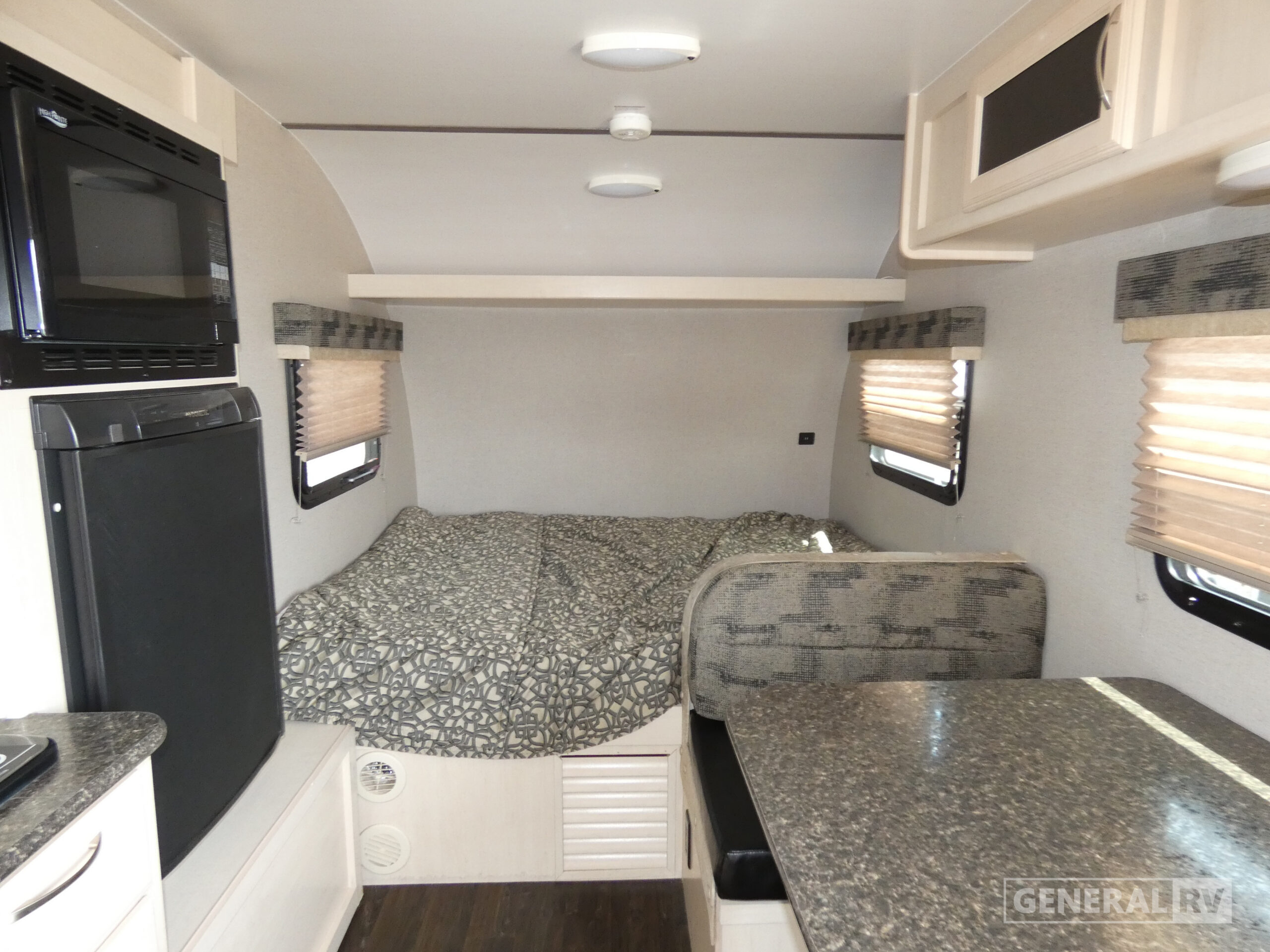2018 Winnebago MINNIE DROP 170S in mt clemens MI