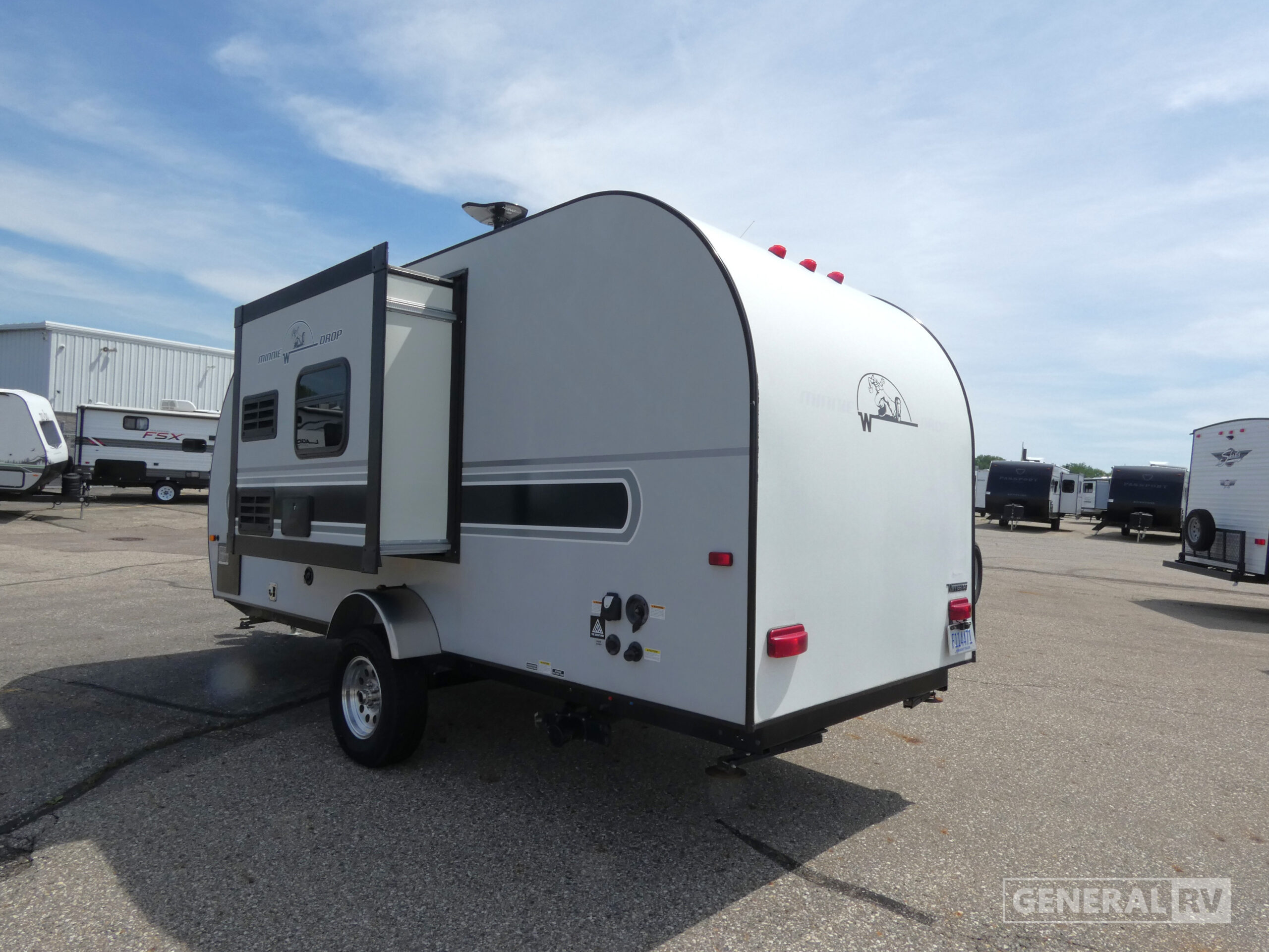 2018 Winnebago MINNIE DROP 170S in mt clemens MI