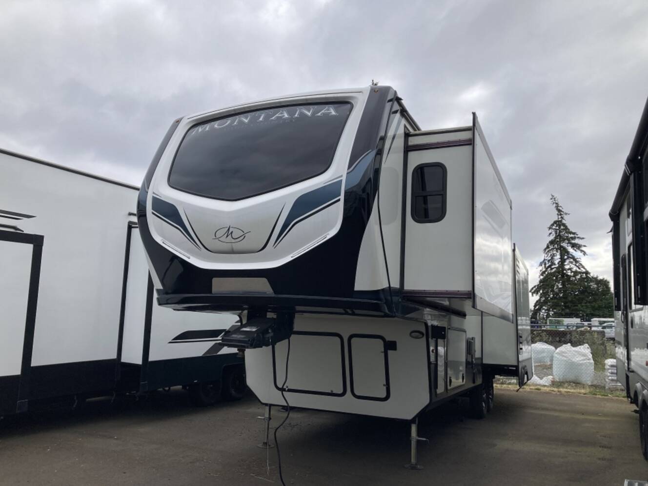 A photo of this 2022 Keystone Montana High Country 295RL