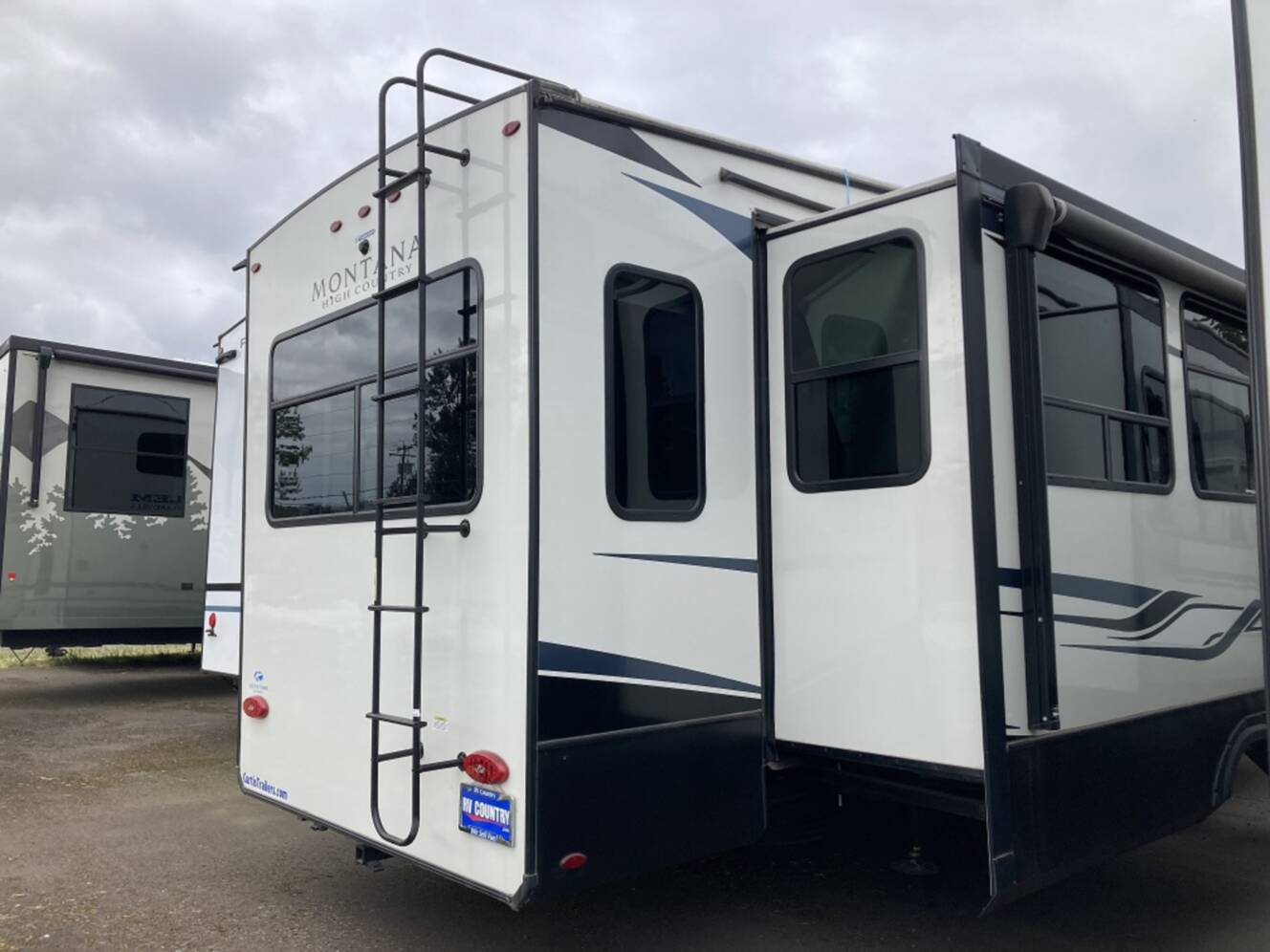 A photo of this 2022 Keystone Montana High Country 295RL