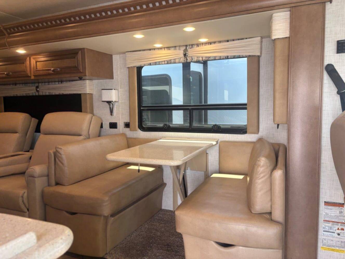 A photo of this 2021 Newmar Bay Star 3401