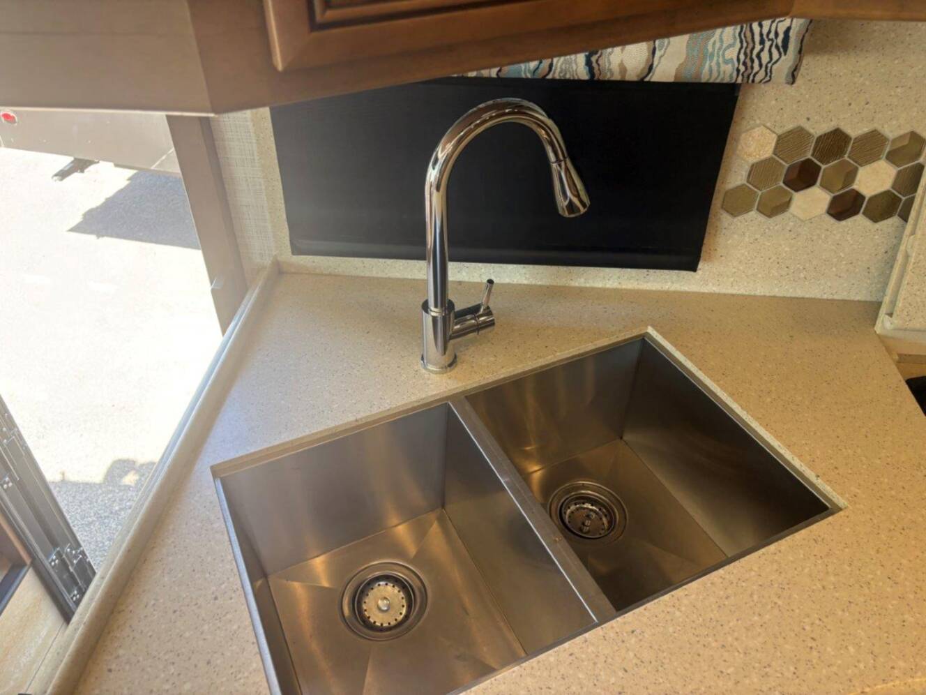 A photo of this 2021 Newmar Bay Star 3401