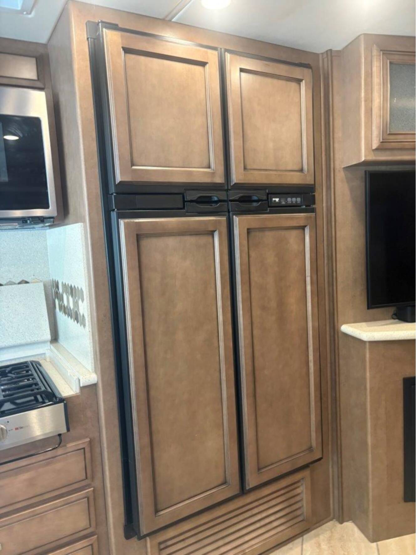 A photo of this 2021 Newmar Bay Star 3401
