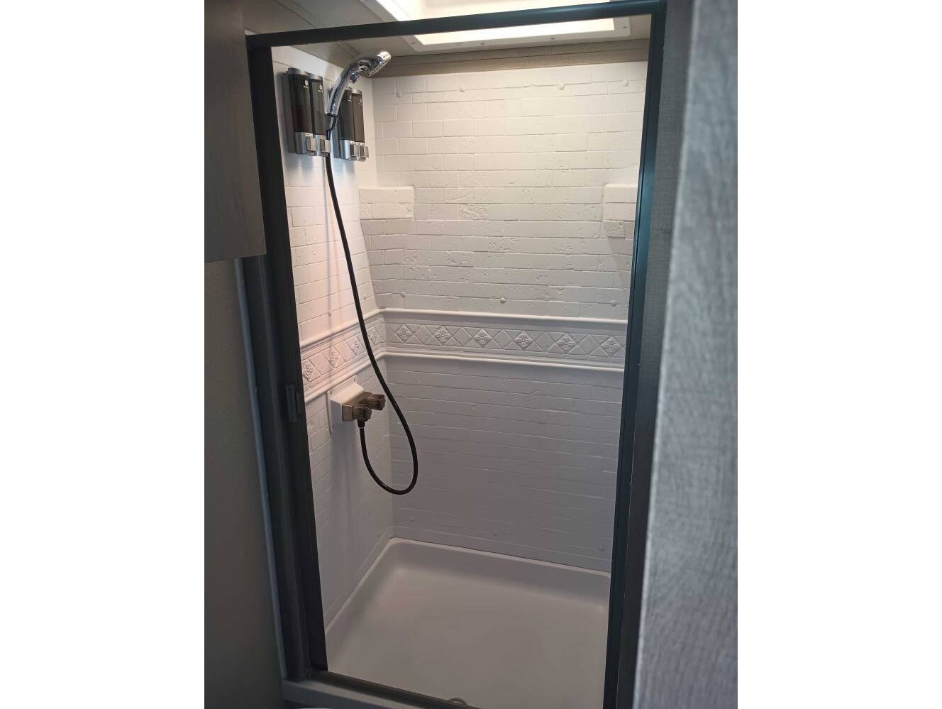 A photo of this 2022 Grand Design Imagine 3100RD