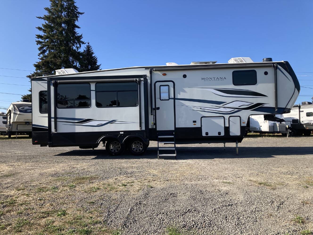 A photo of this 2022 Keystone Montana High Country 295RL