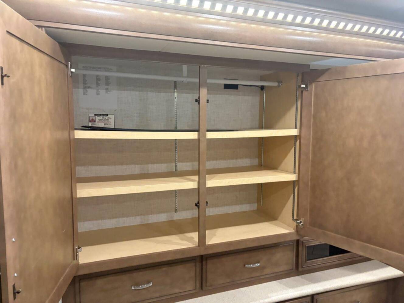 A photo of this 2021 Newmar Bay Star 3401