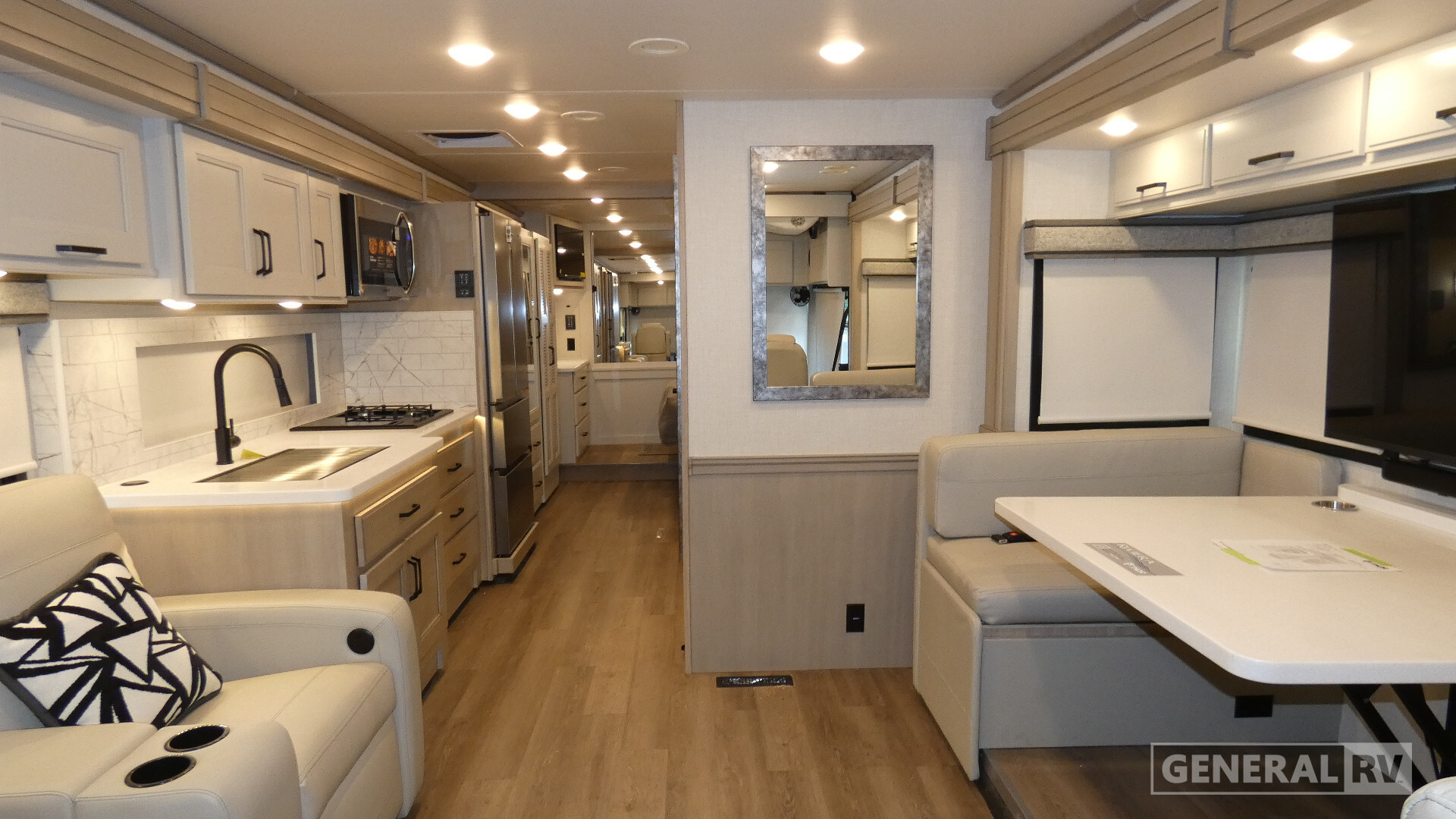 2026 Thor Motor Coach RIVIERA 34SD in wixom MI