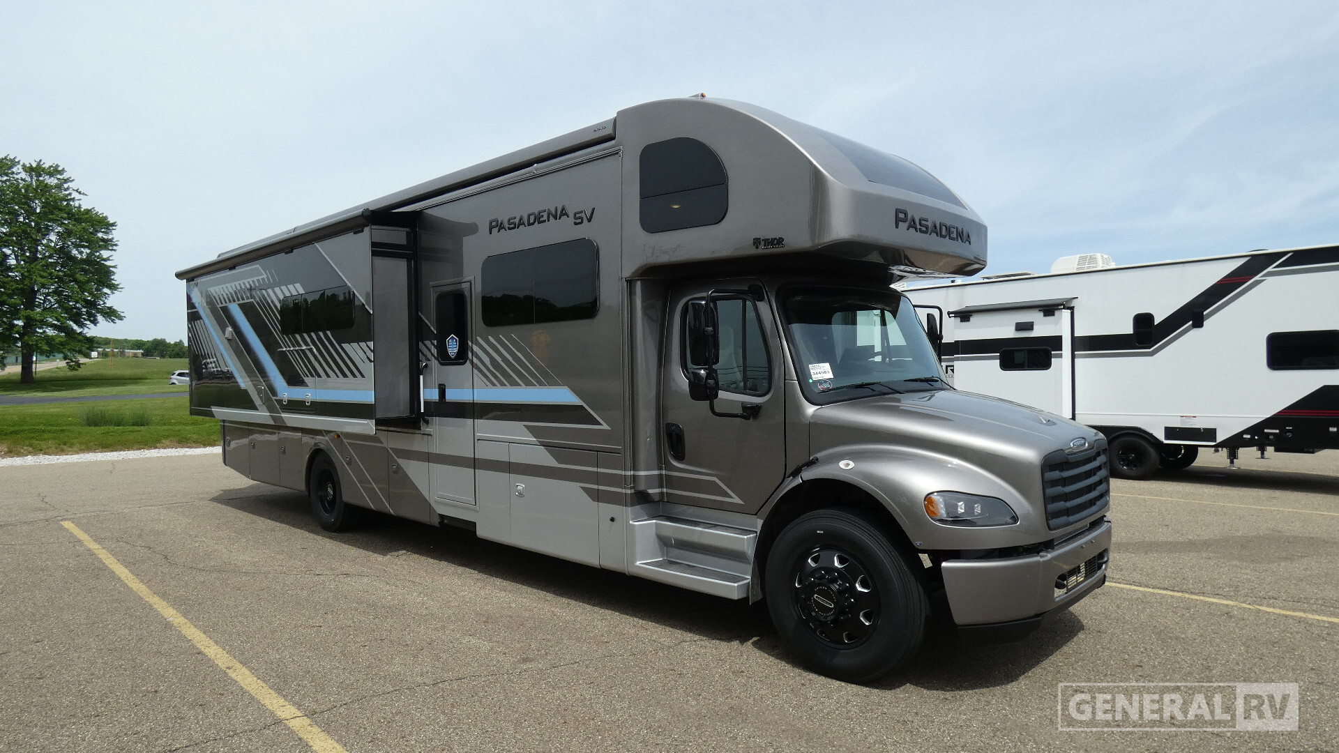 2026 Thor Motor Coach PASADENA SV 38FX in north canton OH