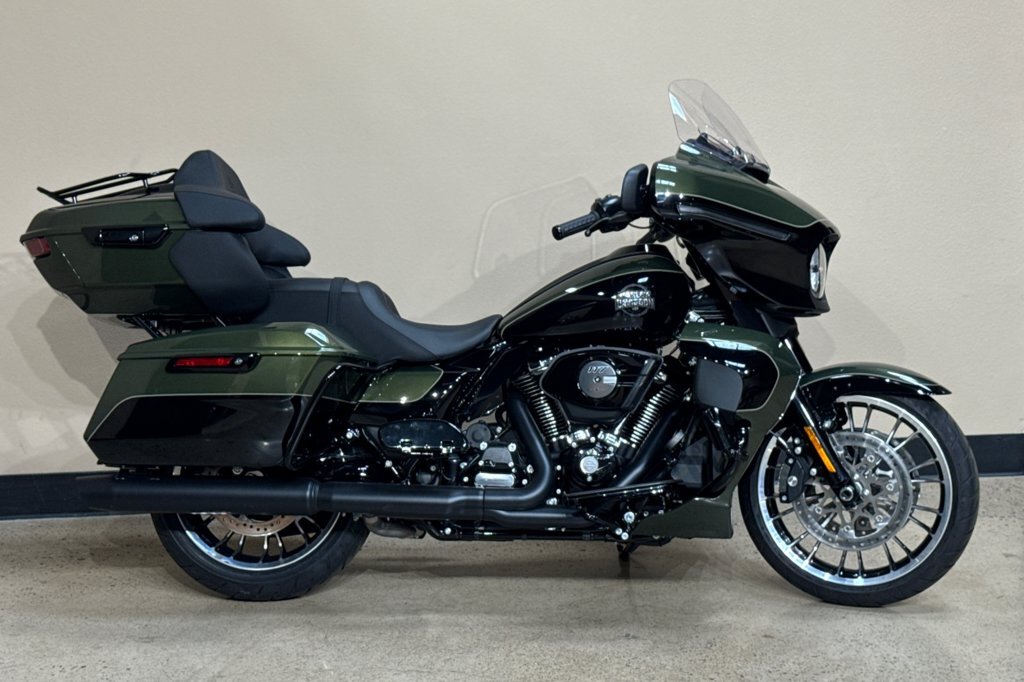 2026 Harley-Davidson FLHXL BASE in San Diego, CA
