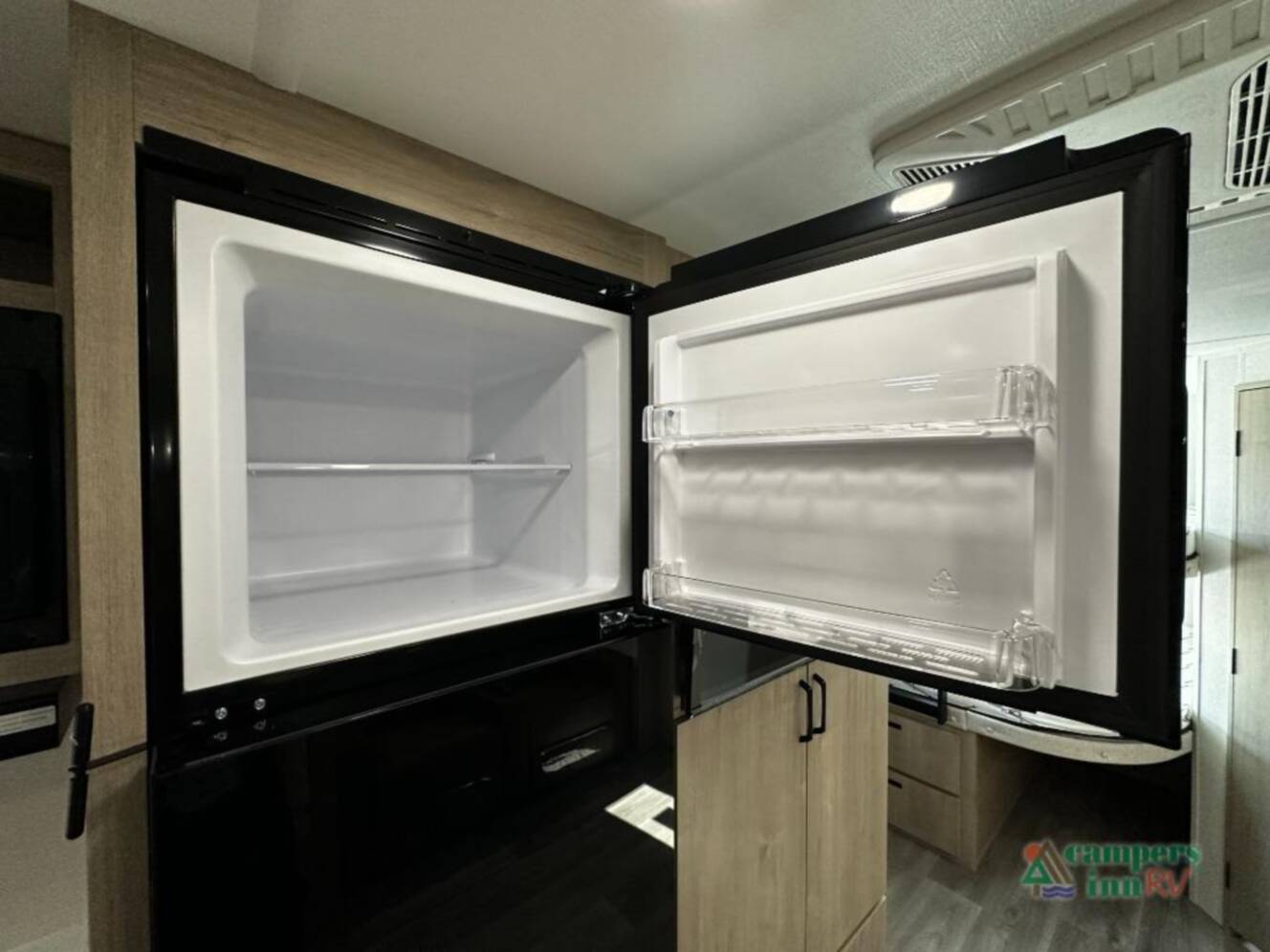 A photo of this 2027 Grand Design Imagine 2800BH