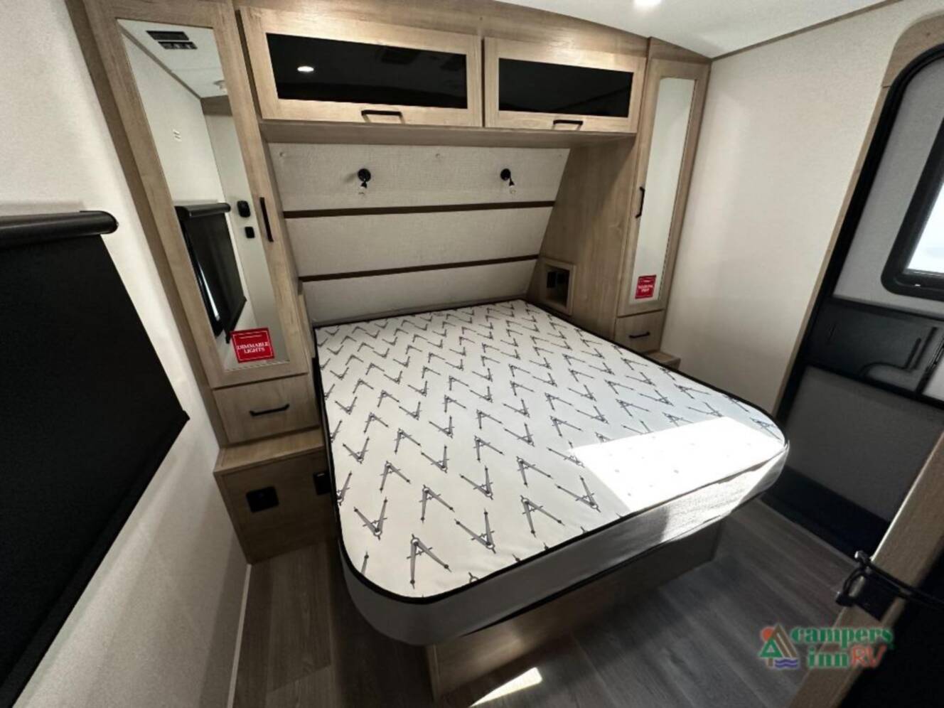 A photo of this 2027 Grand Design Imagine 2800BH