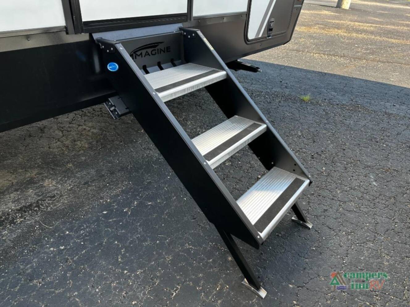 A photo of this 2027 Grand Design Imagine 2800BH