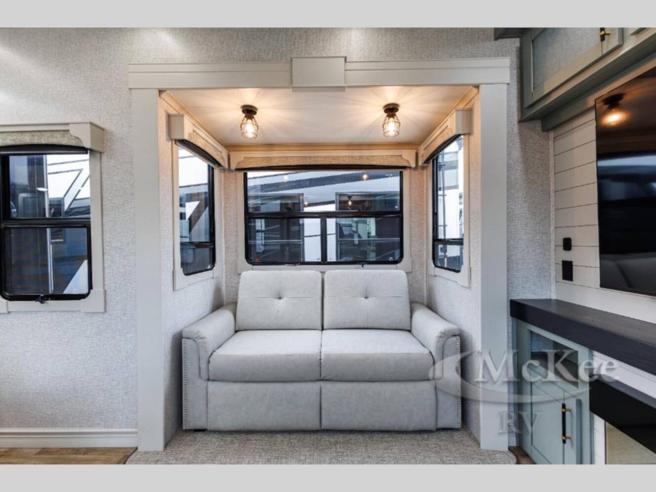 A photo of this 2024 Redwood Rv Redwood RW4150RD