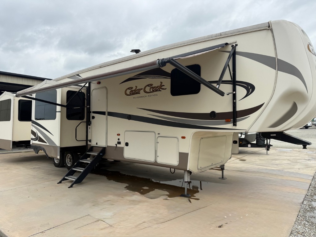 2017 Forest River Rv Cedar Creek Silverback 37RL in shawnee OK