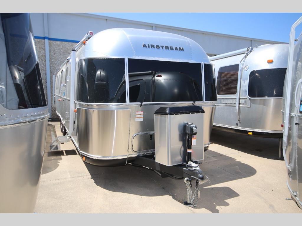 2026 Airstream Classic 33FB in fort worth TX