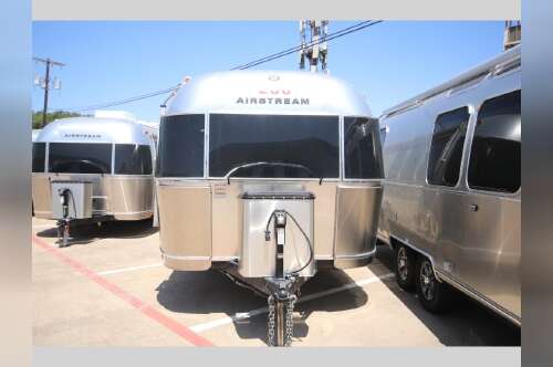 2022 Airstream Globetrotter 30RB in fort worth TX