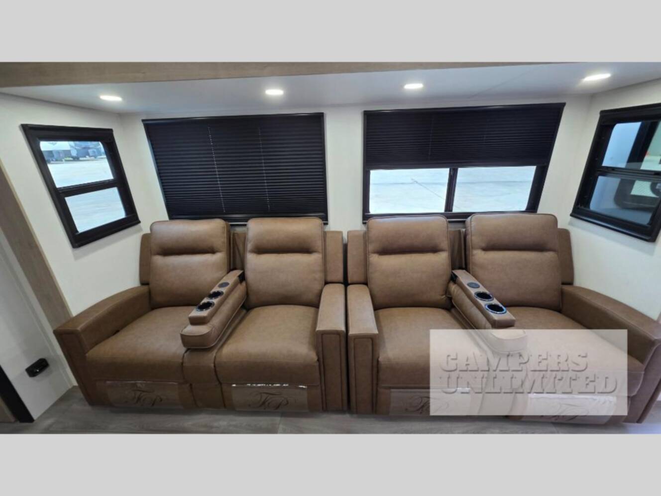 A photo of this 2026 Grand Design Imagine 3210BH