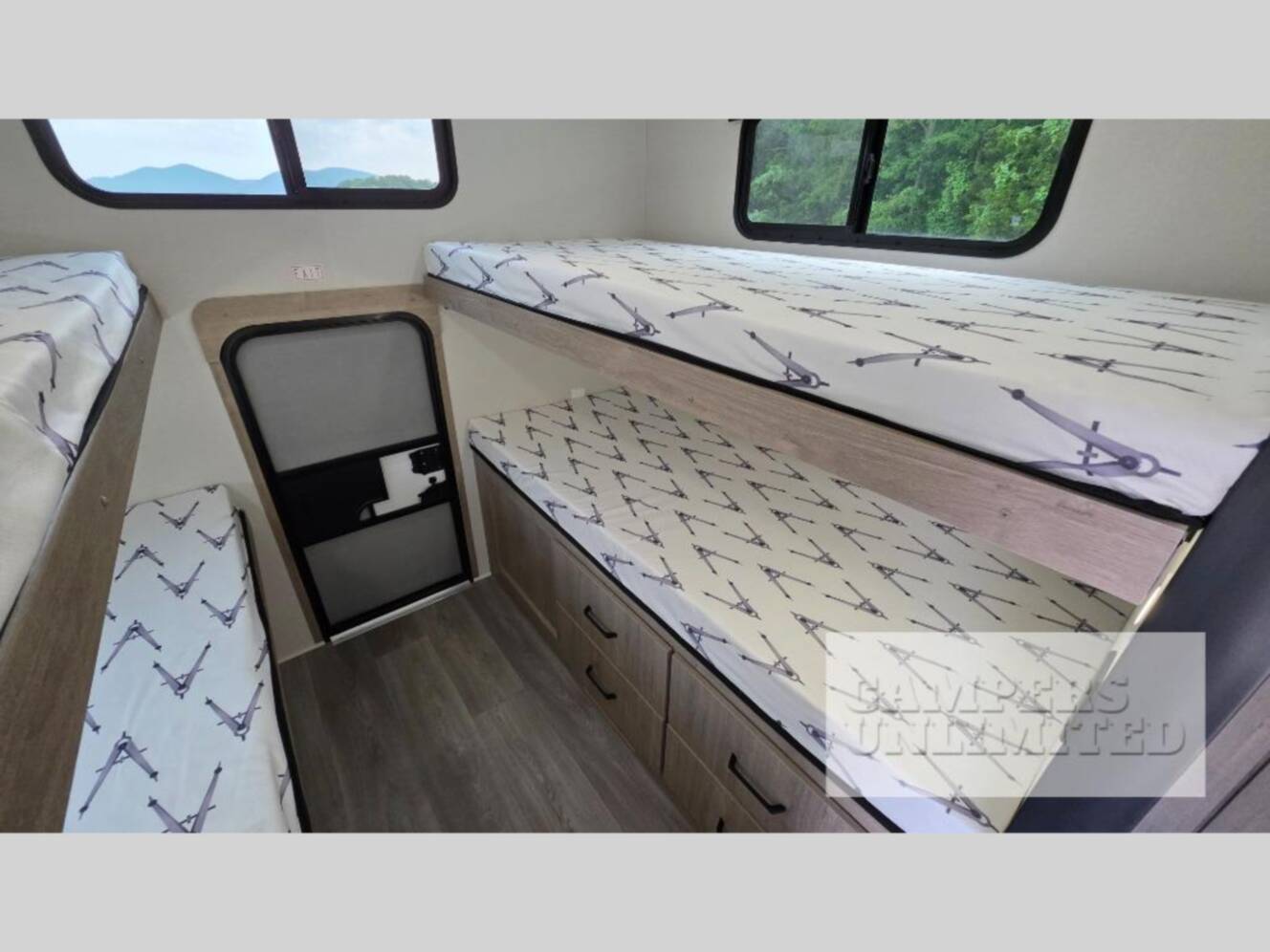 A photo of this 2026 Grand Design Imagine 3210BH