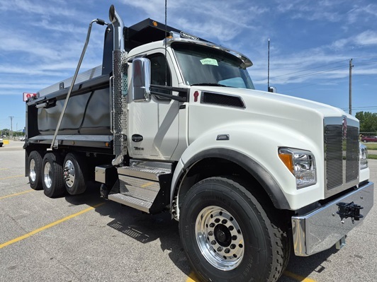 2026 KENWORTH T880 in Dubuque, IA
