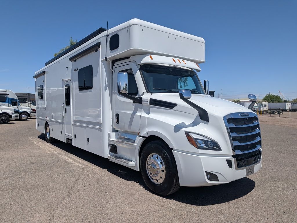 2026 Showhauler Motorhome Conversions Showhauler 28QTSSL in chandler AZ