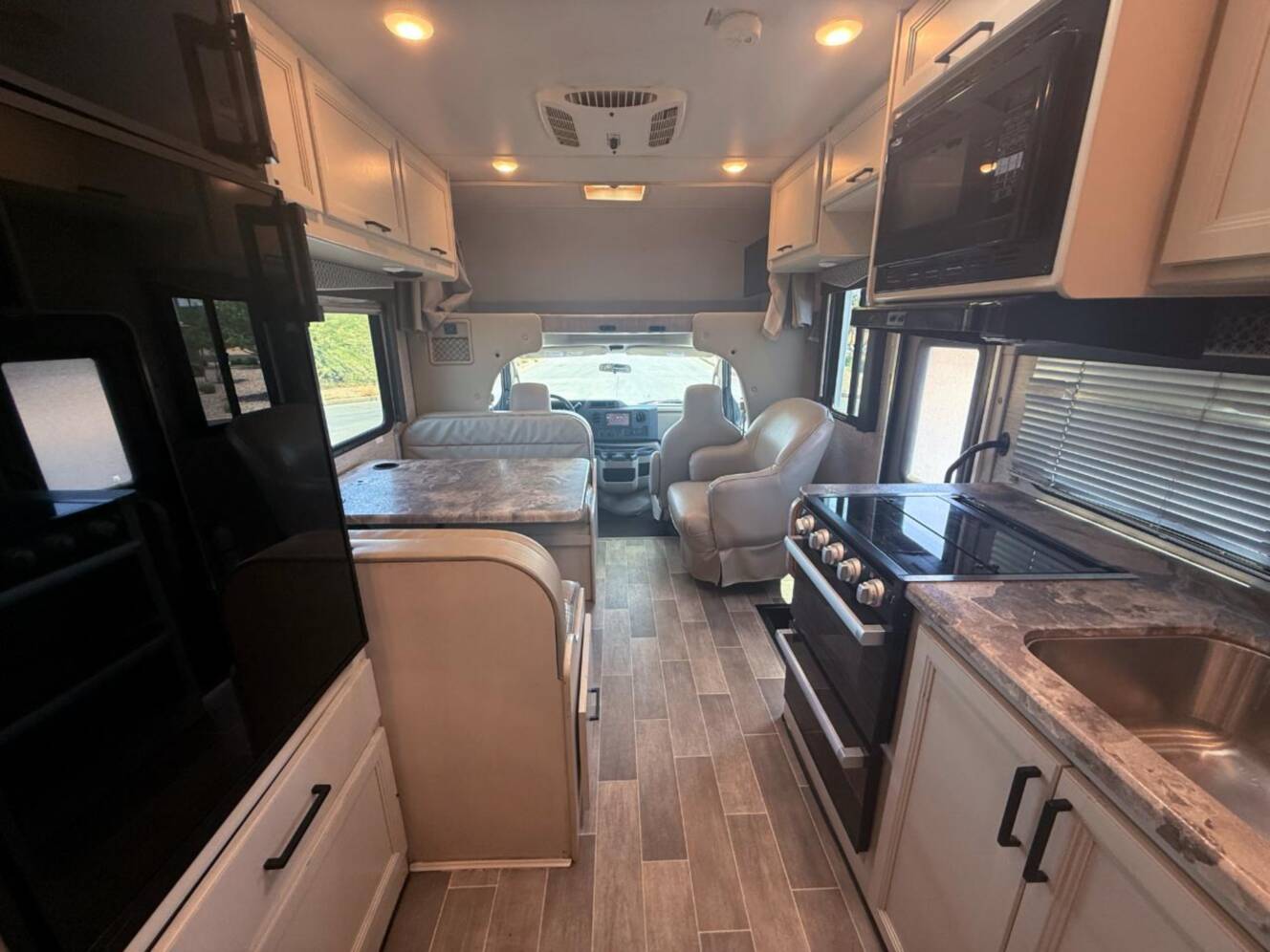 A photo of this 2022 Thor Motor Coach Four Winds 23U